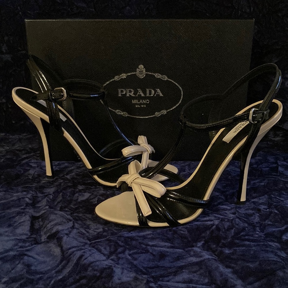 Prada Calzature Donna in Nero + Avorio (Size 40)